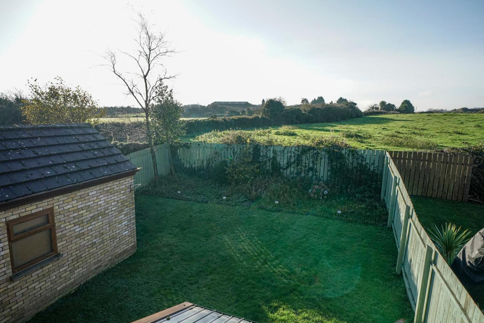 3 Bed House, Quiet Location Close To