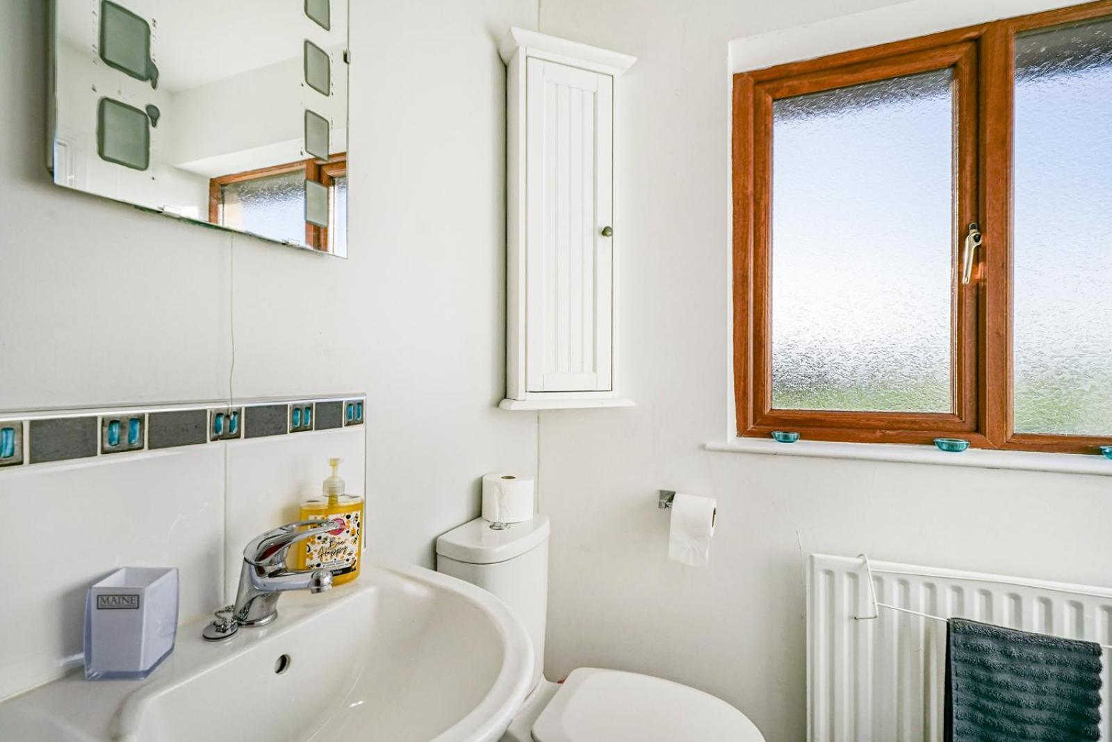 3 Bed House, Quiet Location Close To